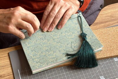 Traditional Korean Bookbinding Experience in Seoul, Hongdae - Meeting danchoodan at 10:30am and the smooth 2-hour structure