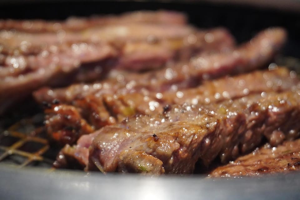 Unique Native Experience : Han River Picnic, Board game, BBQ - BBQ lunch: what’s included, what you pay, and how to order with confidence
