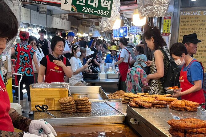 Vegan & Vegetarian Korean Market Adventure Gwangjang Market - Price and value: what $98.69 buys you on a private 2h45 tour