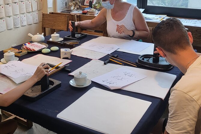 Write a Meaningful Korean Calligraphy Scroll in Insadong - Who should book this, and who might skip it
